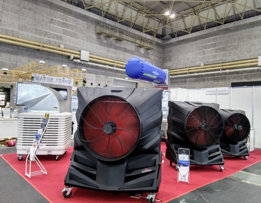 大型冷風機を展示インテックス大阪